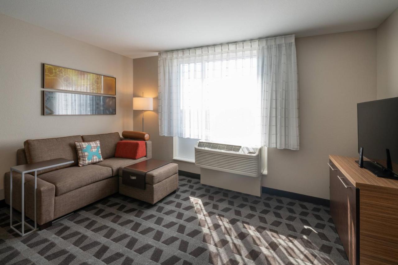 Towneplace Suites By Marriott Milwaukee Оук Крийк Екстериор снимка